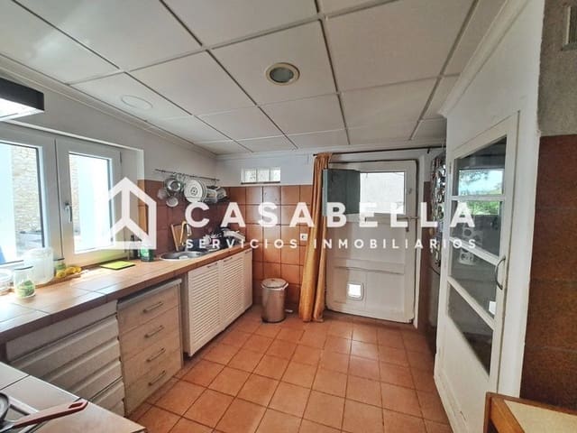 7 sovrum Semi-fristående Villa till salu i Pinet med garage - 210 000 € (Ref: 9650156)