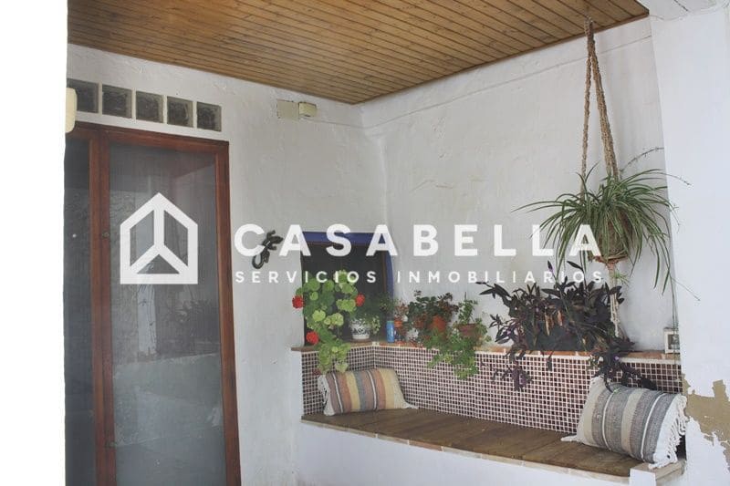 7 sovrum Semi-fristående Villa till salu i Pinet med garage - 210 000 € (Ref: 9650156)