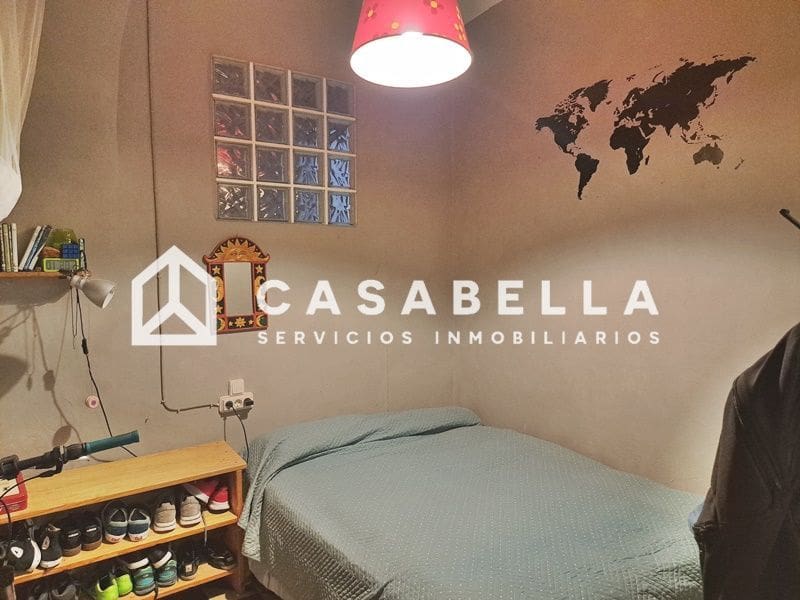 7 sovrum Semi-fristående Villa till salu i Pinet med garage - 210 000 € (Ref: 9650156)