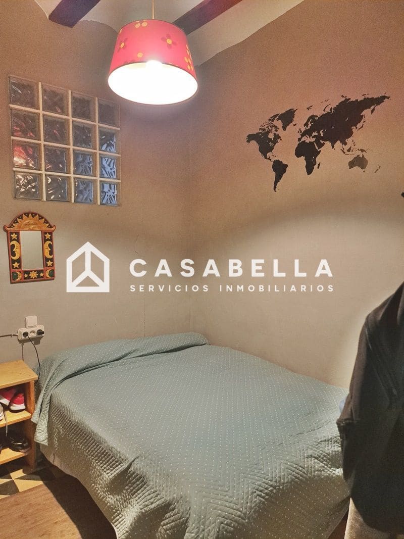 7 sovrum Semi-fristående Villa till salu i Pinet med garage - 210 000 € (Ref: 9650156)