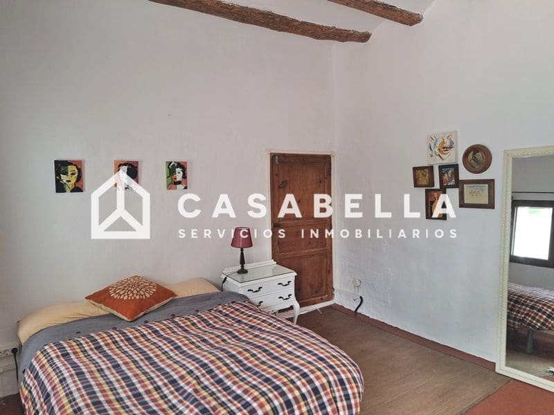 7 sovrum Semi-fristående Villa till salu i Pinet med garage - 210 000 € (Ref: 9650156)