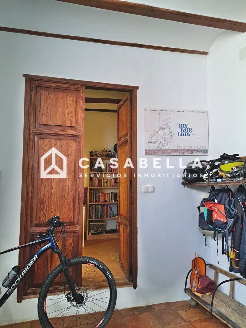 7 sovrum Semi-fristående Villa till salu i Pinet med garage - 210 000 € (Ref: 9650156)