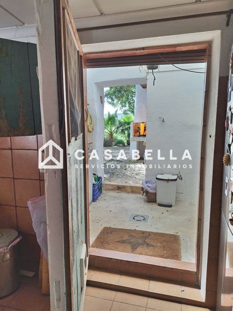 7 sovrum Semi-fristående Villa till salu i Pinet med garage - 210 000 € (Ref: 9650156)