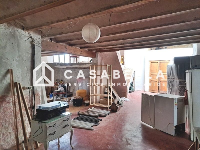 7 sovrum Semi-fristående Villa till salu i Pinet med garage - 210 000 € (Ref: 9650156)