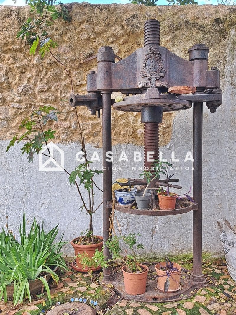 7 sovrum Semi-fristående Villa till salu i Pinet med garage - 210 000 € (Ref: 9650156)