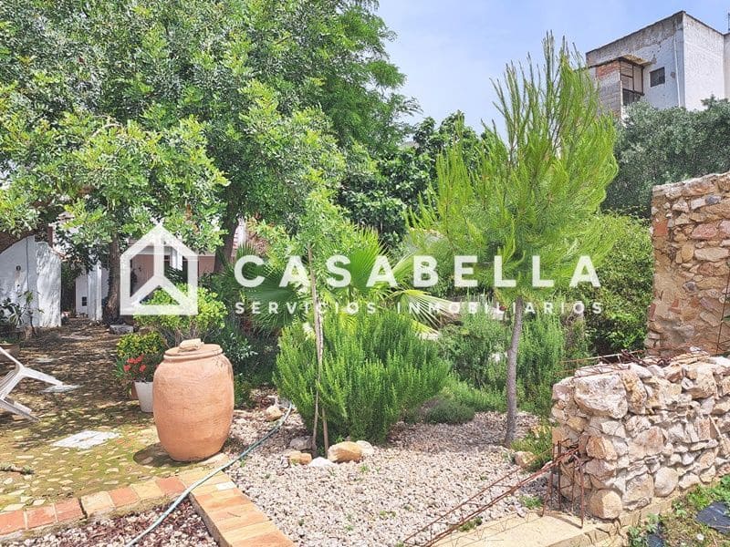 7 sovrum Semi-fristående Villa till salu i Pinet med garage - 210 000 € (Ref: 9650156)