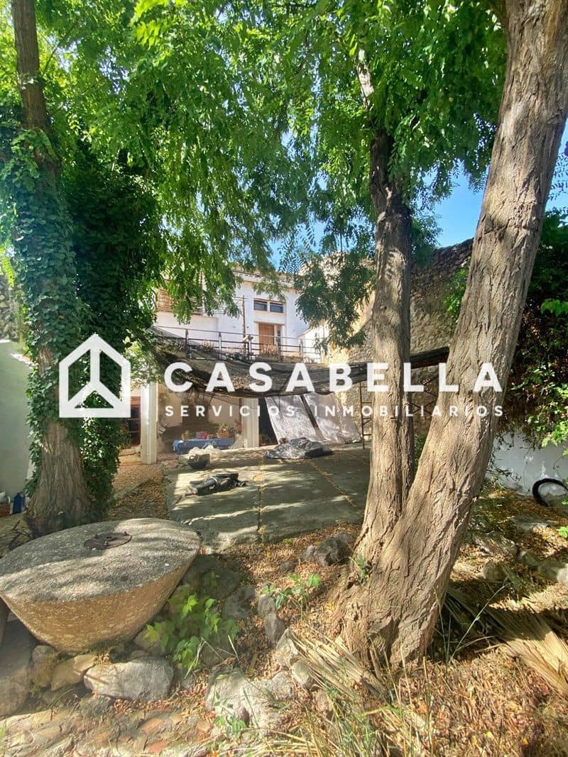 7 sovrum Semi-fristående Villa till salu i Pinet med garage - 210 000 € (Ref: 9650156)