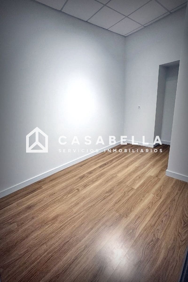 3 sovrum Kommersiell till salu i Valencia stad - 235 000 € (Ref: 9650158)