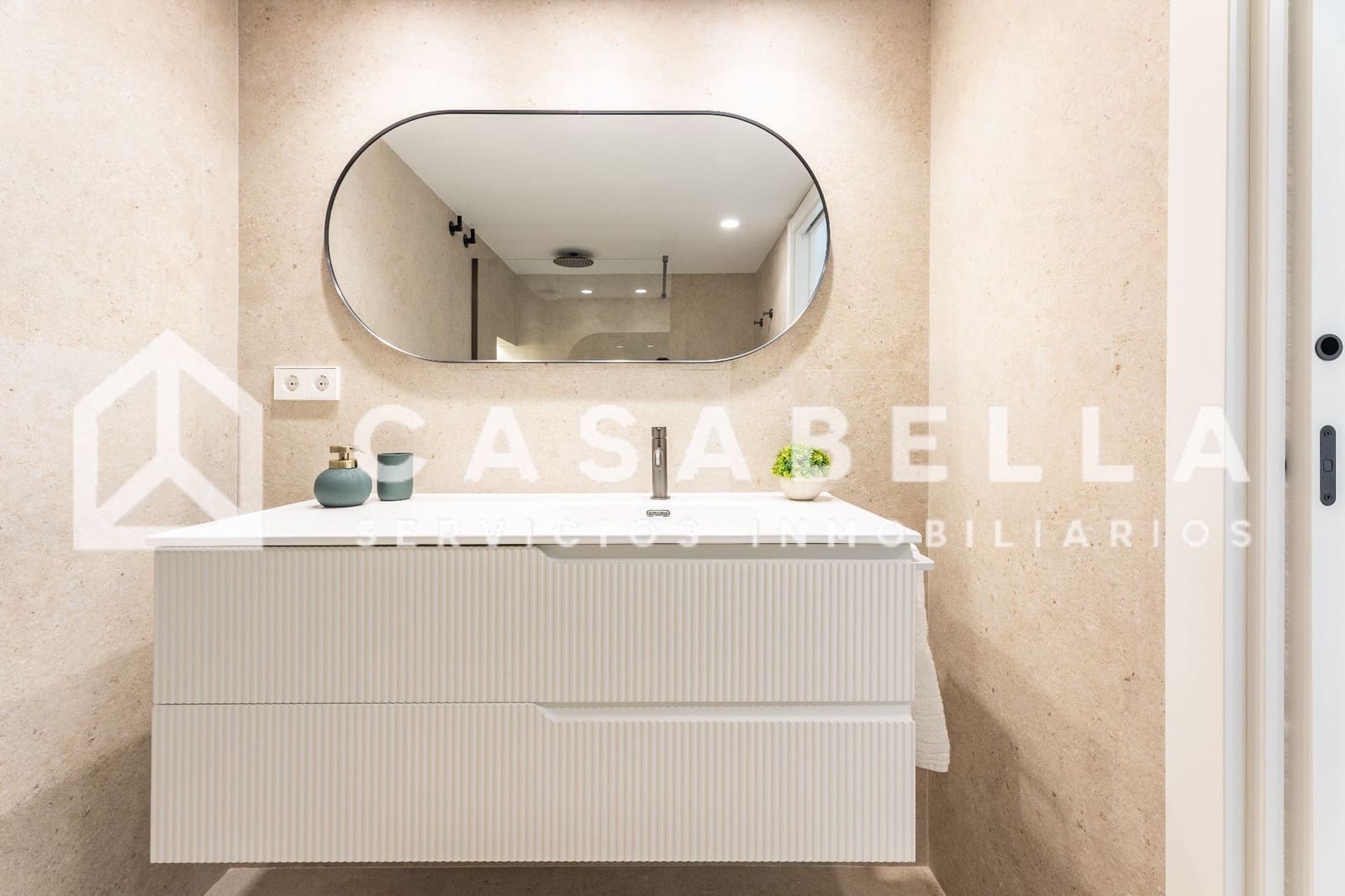 4 soverom Leilighet til leie i Valencia by med garasje - € 2 800 (Ref: 9650160)