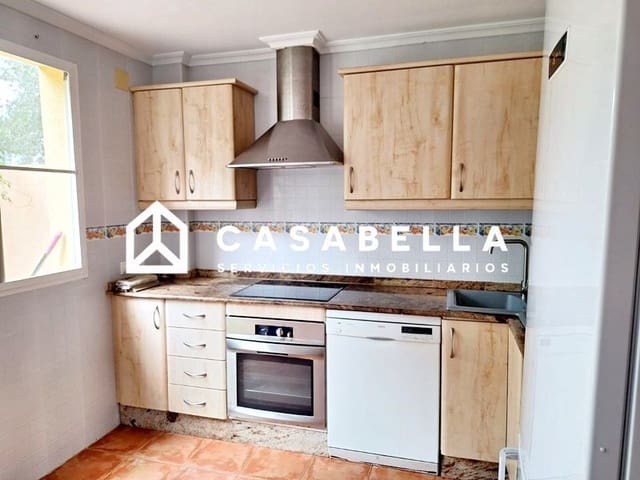 4 slaapkamer Halfvrijstaande villa te koop in Gilet met zwembad garage - € 289.900 (Ref: 9650165)