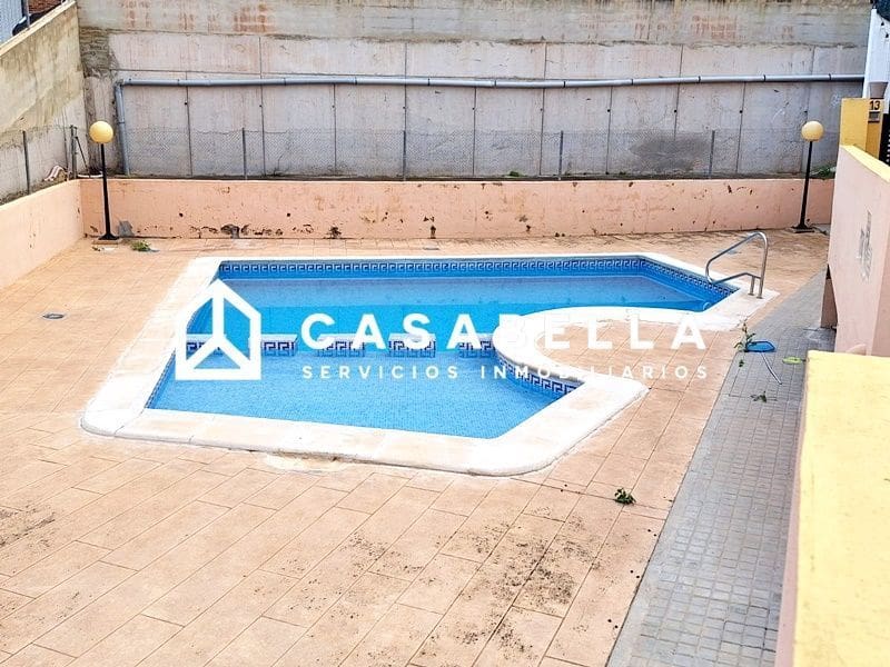 4 slaapkamer Halfvrijstaande villa te koop in Gilet met zwembad garage - € 289.900 (Ref: 9650165)