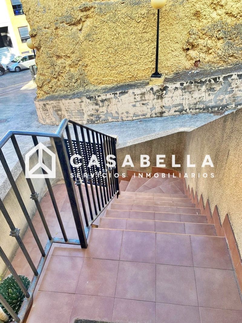 4 slaapkamer Halfvrijstaande villa te koop in Gilet met zwembad garage - € 289.900 (Ref: 9650165)