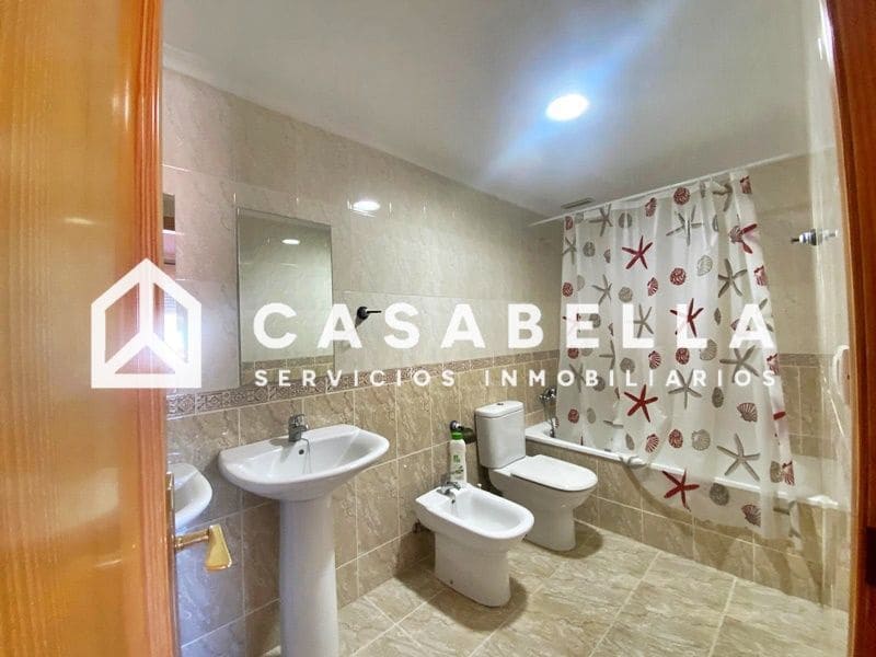 4 slaapkamer Halfvrijstaande villa te koop in Gilet met zwembad garage - € 289.900 (Ref: 9650165)