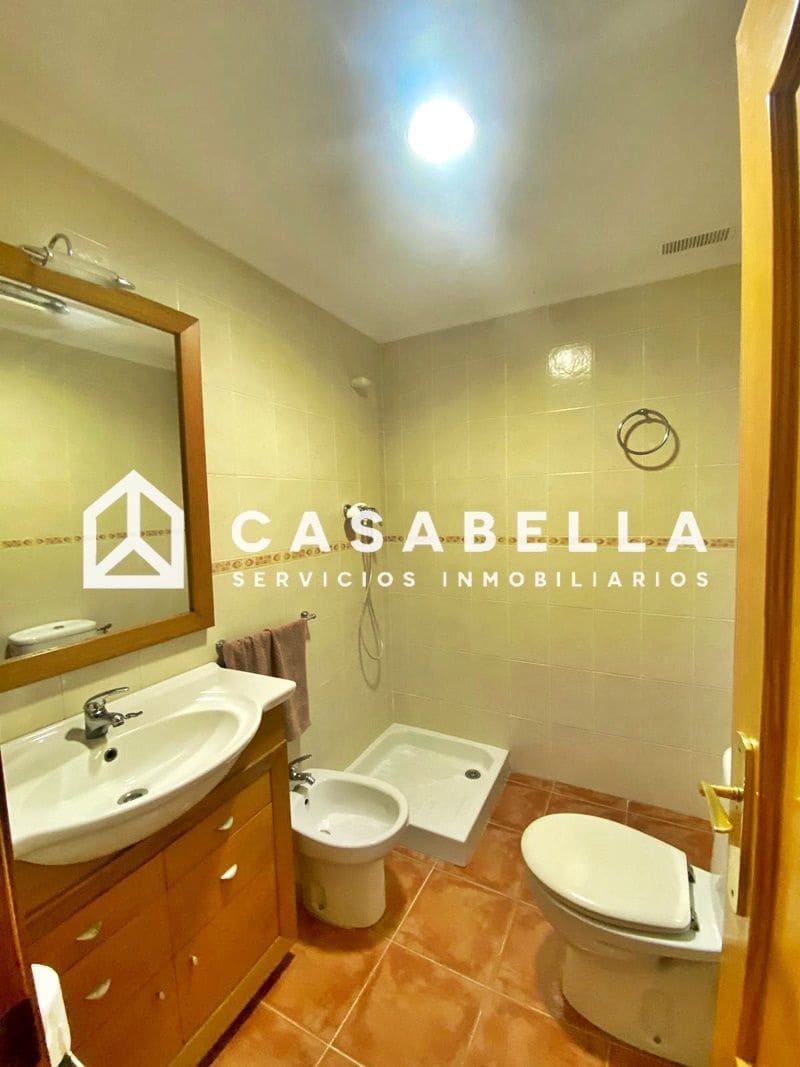 4 slaapkamer Halfvrijstaande villa te koop in Gilet met zwembad garage - € 289.900 (Ref: 9650165)