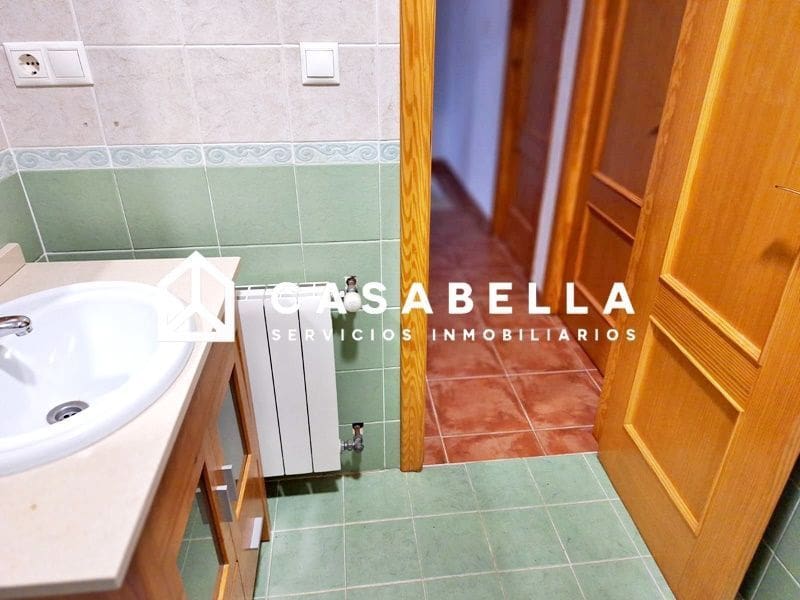 4 slaapkamer Halfvrijstaande villa te koop in Gilet met zwembad garage - € 289.900 (Ref: 9650165)