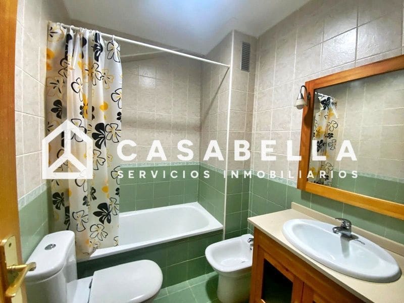 4 slaapkamer Halfvrijstaande villa te koop in Gilet met zwembad garage - € 289.900 (Ref: 9650165)