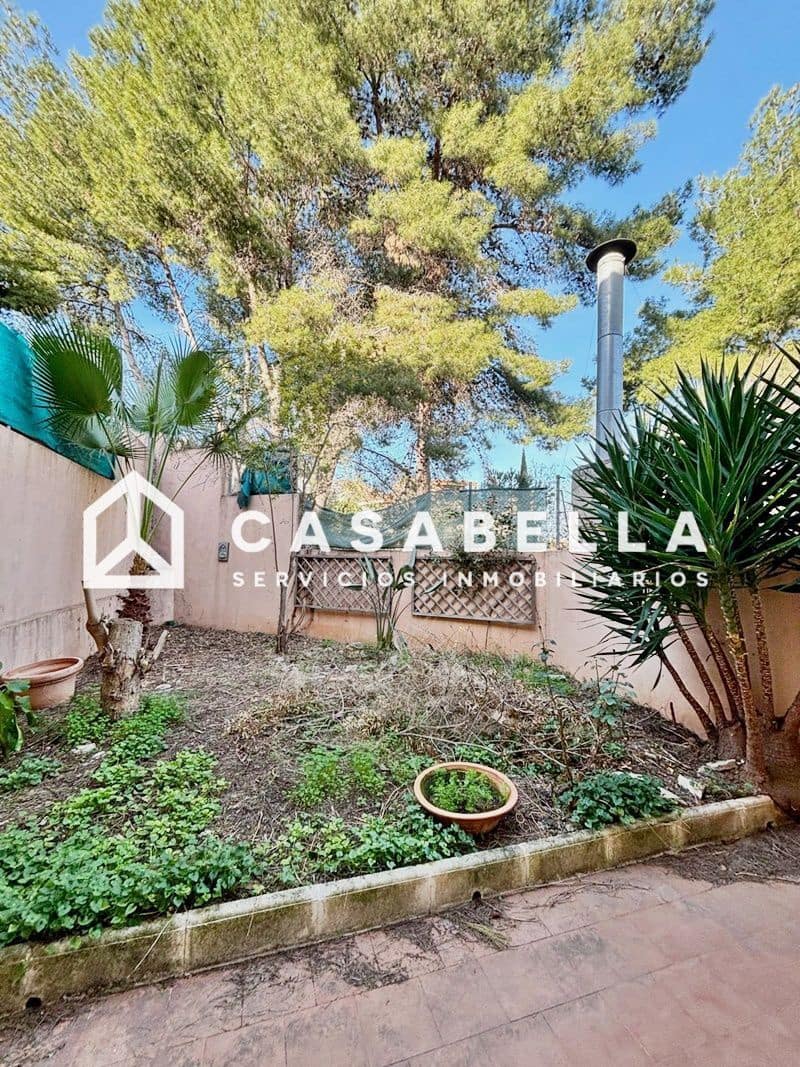 4 slaapkamer Halfvrijstaande villa te koop in Gilet met zwembad garage - € 289.900 (Ref: 9650165)