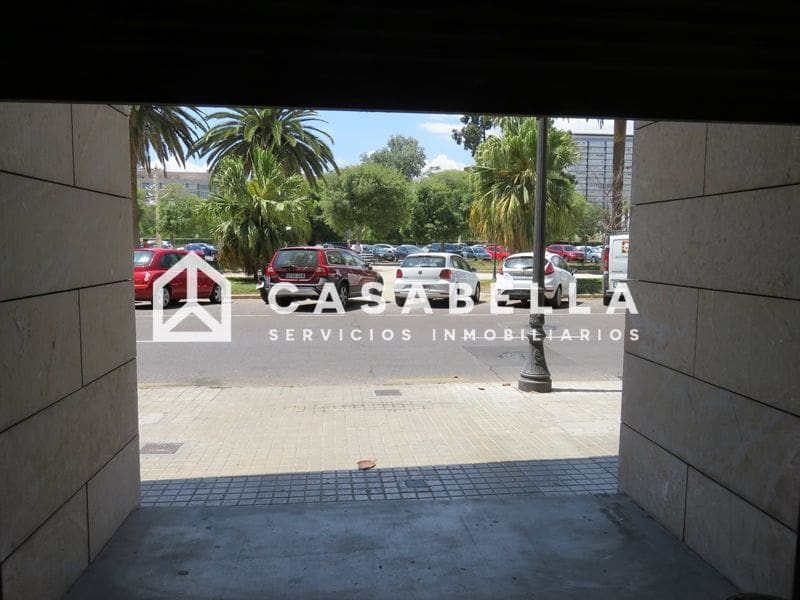 Kommersiell til leie i Valencia by - € 4 500 (Ref: 9650170)