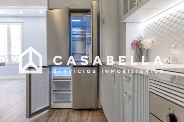 3 slaapkamer Flat te koop in Russafa, Valencia stad - € 840.000 (Ref: 9650172)