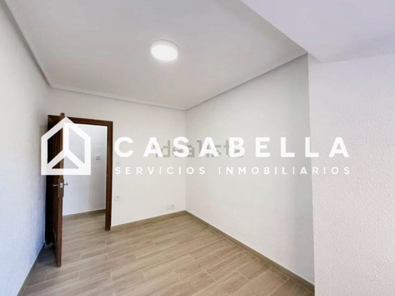 3 slaapkamer Flat te huur in Valencia stad - € 1.300 (Ref: 9650178)