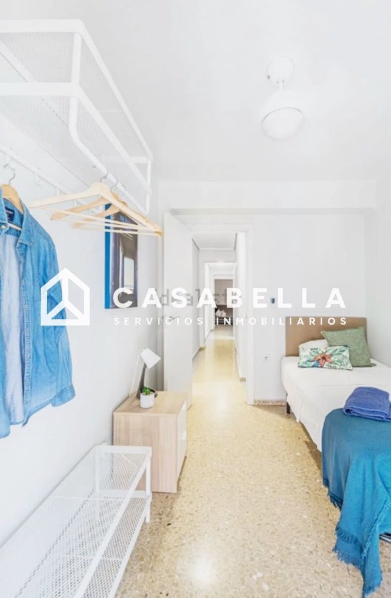 4 makuuhuone Asunto vuokrattavana paikassa Valencia kaupunki - 1 600 € (Ref: 9650179)