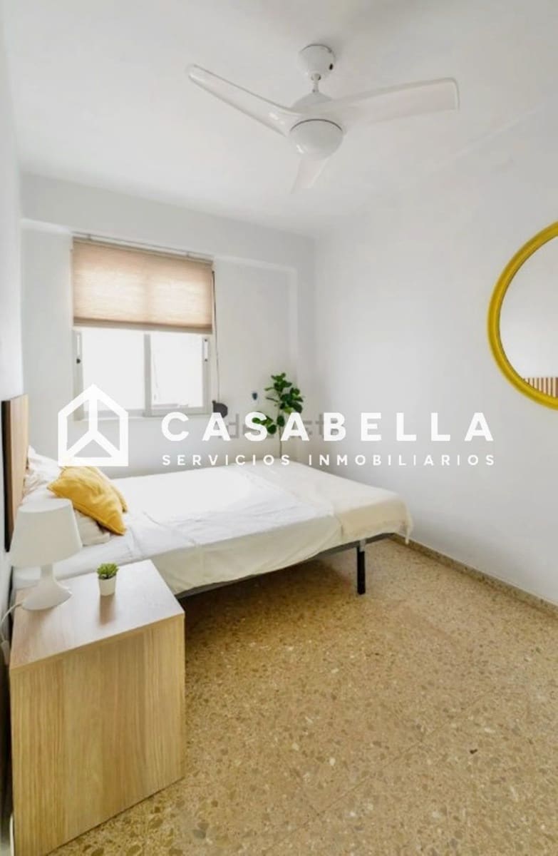 4 makuuhuone Asunto vuokrattavana paikassa Valencia kaupunki - 1 600 € (Ref: 9650179)