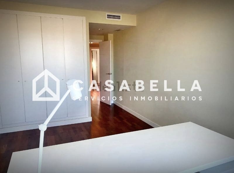 Casa de 5 habitaciones en València ciudad en venta con garaje - 780.000 € (Ref: 9650180)