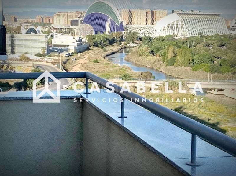 Casa de 5 habitaciones en València ciudad en venta con garaje - 780.000 € (Ref: 9650180)