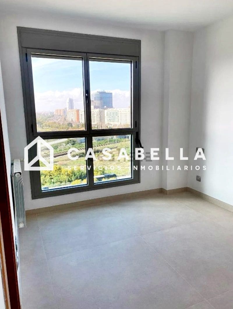 4 bedroom Penthouse for sale in Valencia city with pool garage - € 510,000 (Ref: 9650181)
