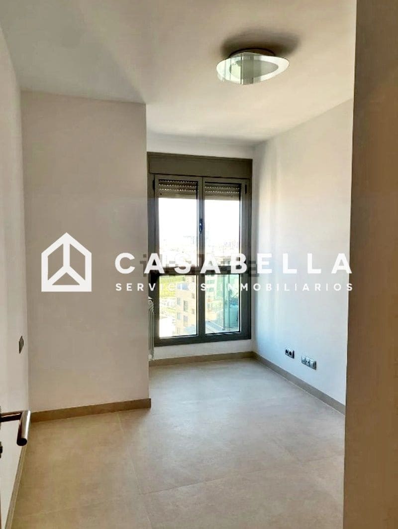 4 bedroom Penthouse for sale in Valencia city with pool garage - € 510,000 (Ref: 9650181)