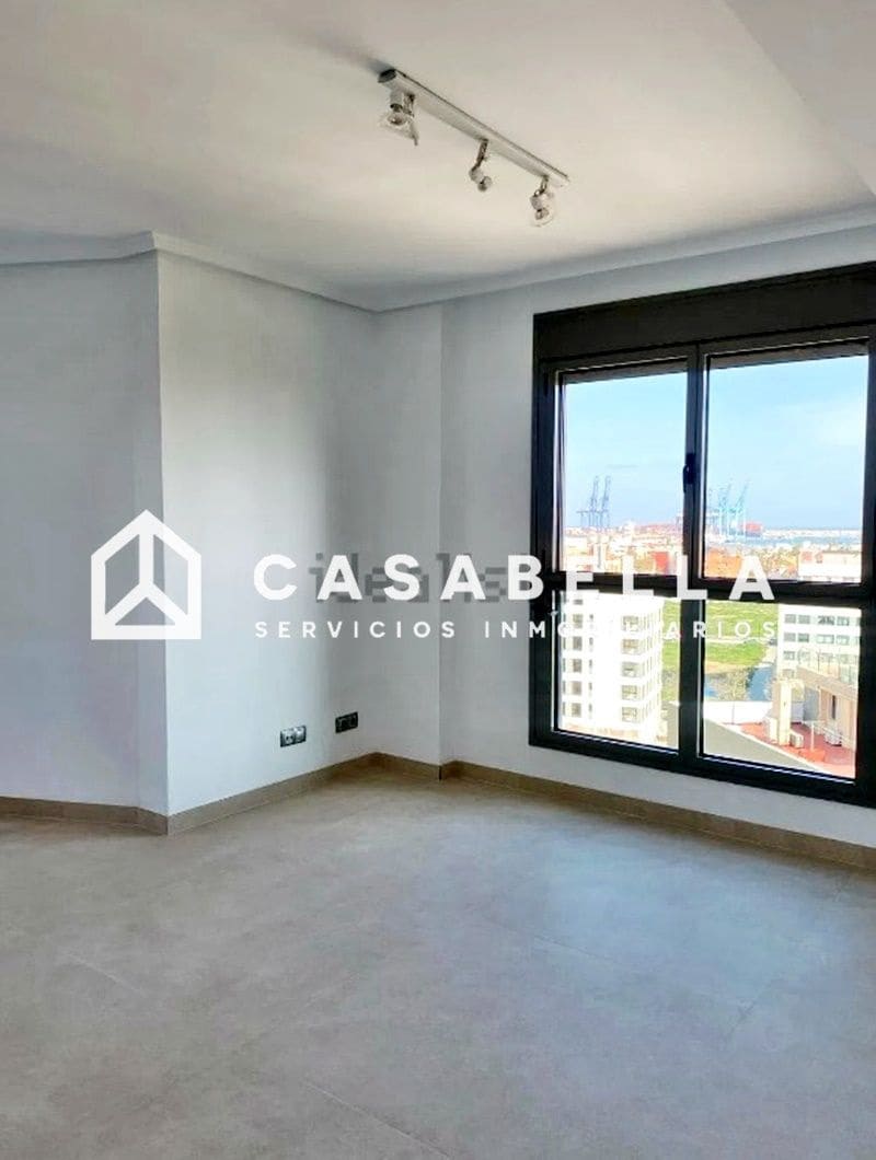 4 bedroom Penthouse for sale in Valencia city with pool garage - € 510,000 (Ref: 9650181)
