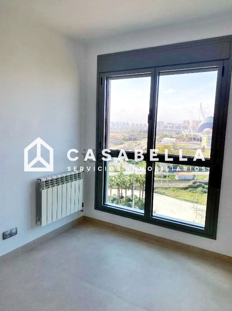 4 bedroom Penthouse for sale in Valencia city with pool garage - € 510,000 (Ref: 9650181)