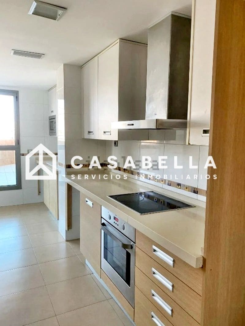 4 bedroom Penthouse for sale in Valencia city with pool garage - € 510,000 (Ref: 9650181)