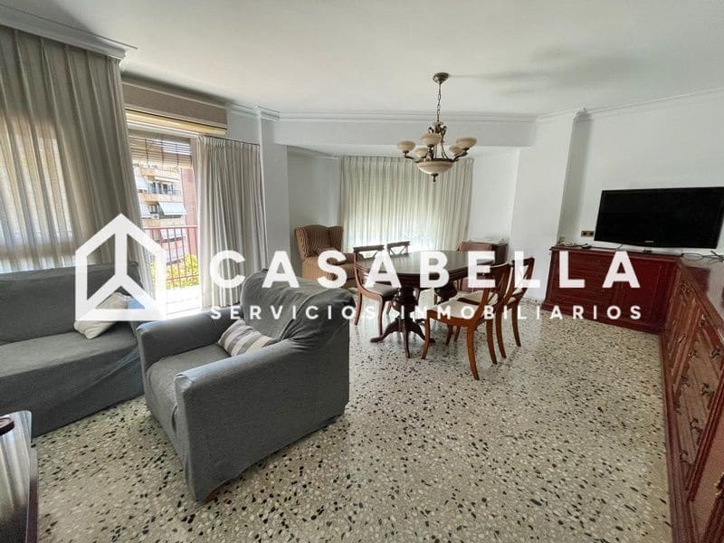 4 Zimmer Wohnung zu vermieten in Valencia Stadt - 1.600 € (Ref: 9650182)