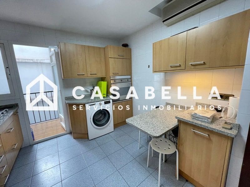 4 Zimmer Wohnung zu vermieten in Valencia Stadt - 1.600 € (Ref: 9650182)