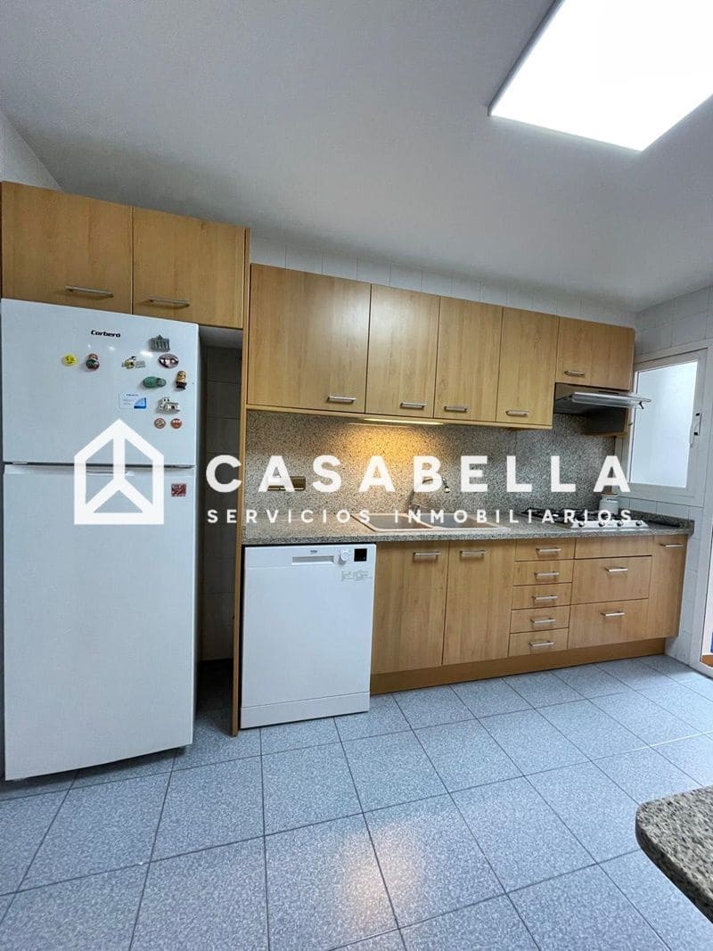 4 Zimmer Wohnung zu vermieten in Valencia Stadt - 1.600 € (Ref: 9650182)