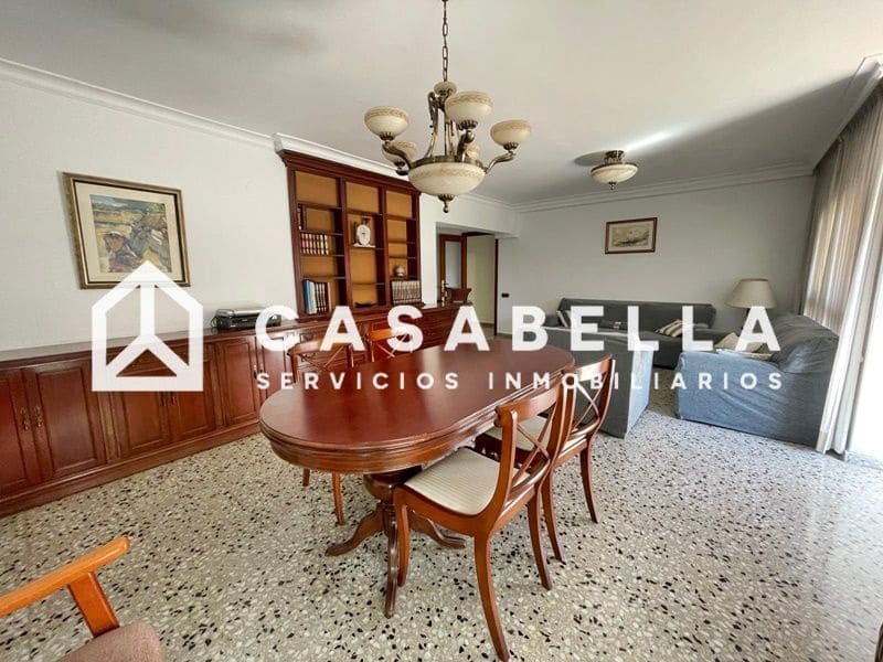 4 Zimmer Wohnung zu vermieten in Valencia Stadt - 1.600 € (Ref: 9650182)