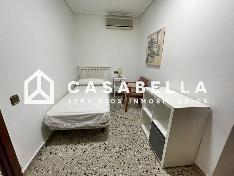 4 Zimmer Wohnung zu vermieten in Valencia Stadt - 1.600 € (Ref: 9650182)