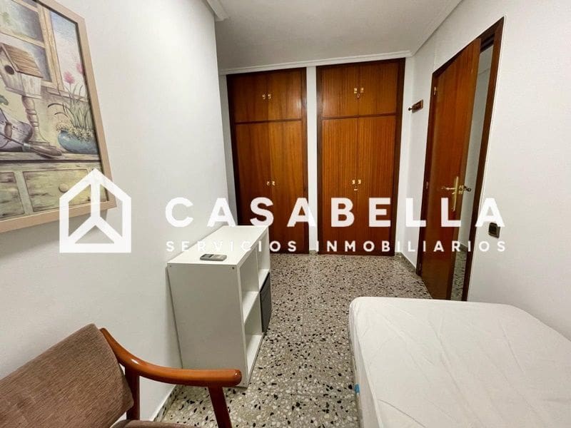 4 Zimmer Wohnung zu vermieten in Valencia Stadt - 1.600 € (Ref: 9650182)