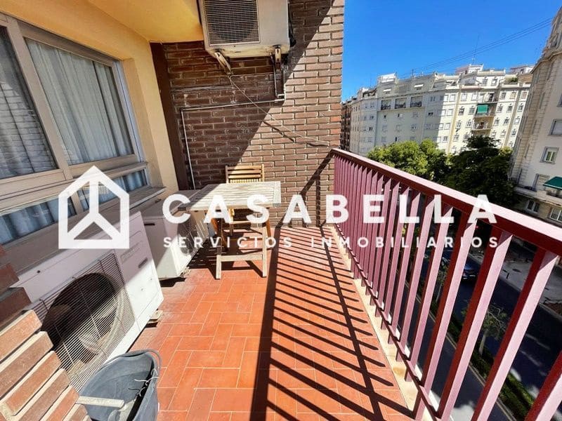 4 Zimmer Wohnung zu vermieten in Valencia Stadt - 1.600 € (Ref: 9650182)