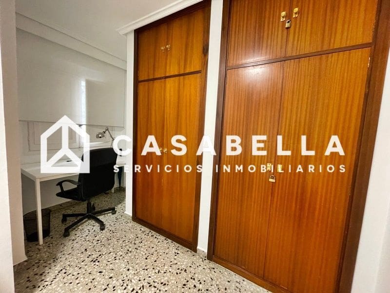 4 Zimmer Wohnung zu vermieten in Valencia Stadt - 1.600 € (Ref: 9650182)