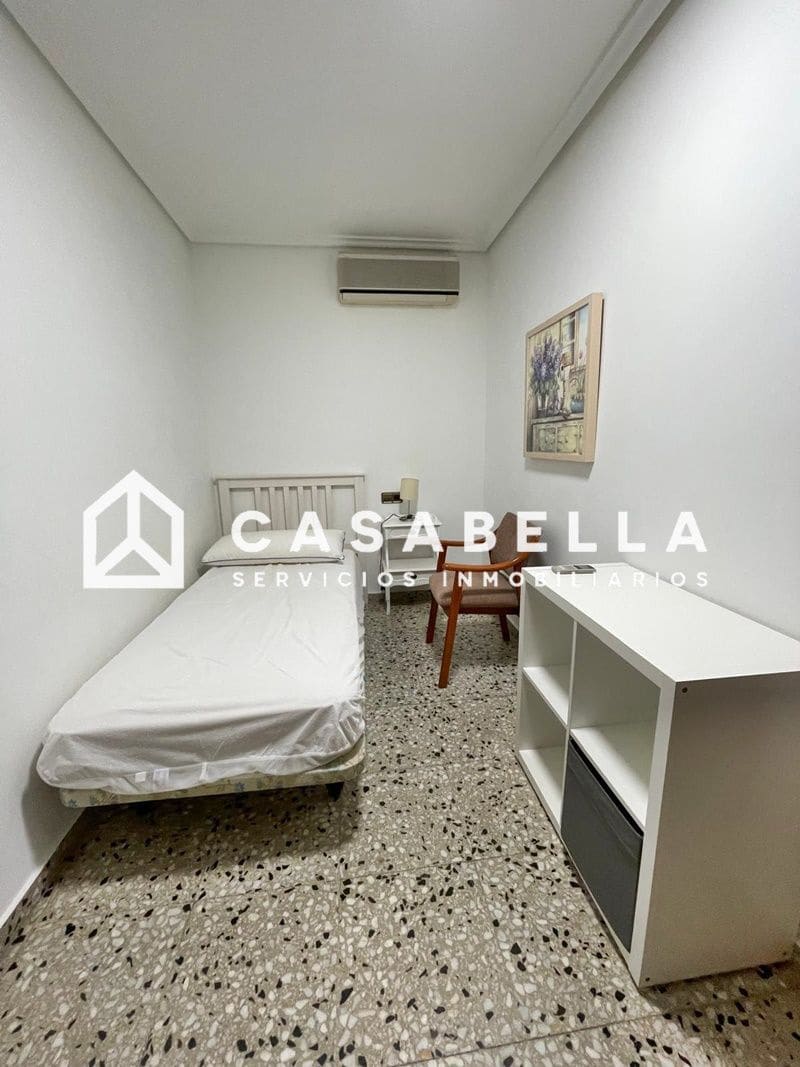 4 Zimmer Wohnung zu vermieten in Valencia Stadt - 1.600 € (Ref: 9650182)
