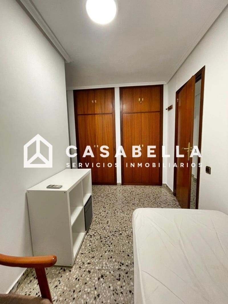 4 Zimmer Wohnung zu vermieten in Valencia Stadt - 1.600 € (Ref: 9650182)