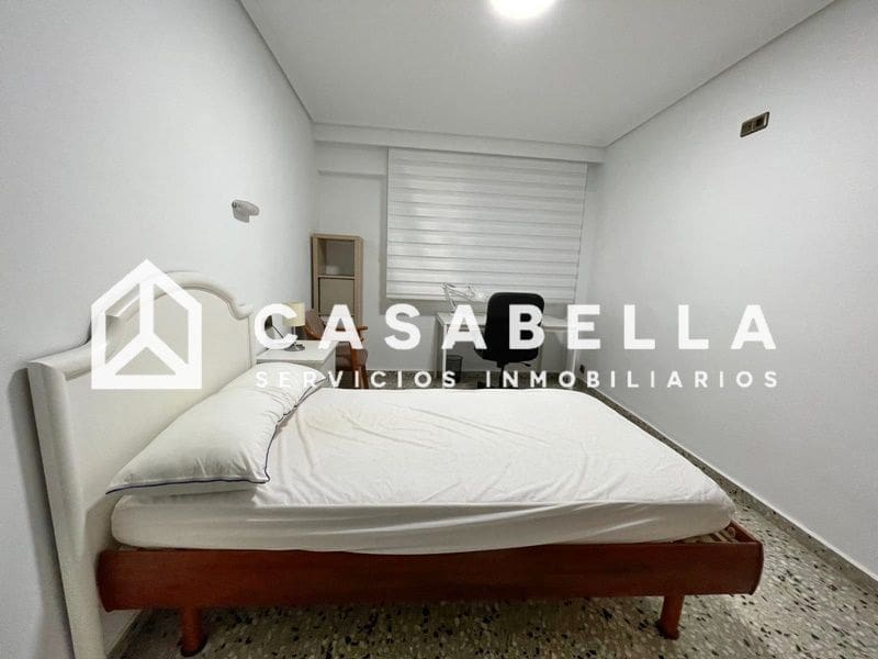 4 Zimmer Wohnung zu vermieten in Valencia Stadt - 1.600 € (Ref: 9650182)