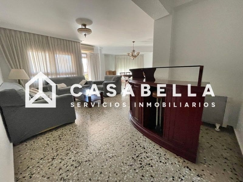 4 Zimmer Wohnung zu vermieten in Valencia Stadt - 1.600 € (Ref: 9650182)