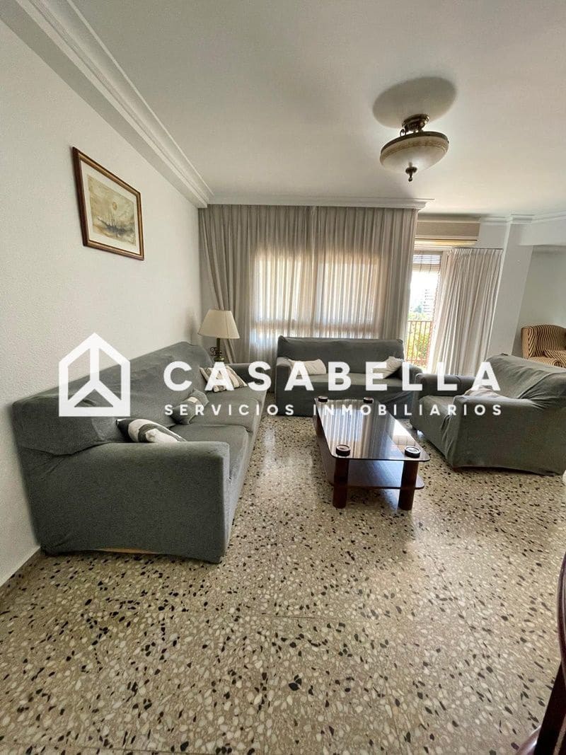 4 Zimmer Wohnung zu vermieten in Valencia Stadt - 1.600 € (Ref: 9650182)