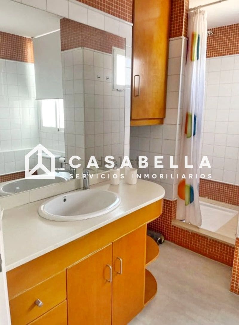2 bedroom Penthouse for sale in Valencia city - € 380,000 (Ref: 9650184)