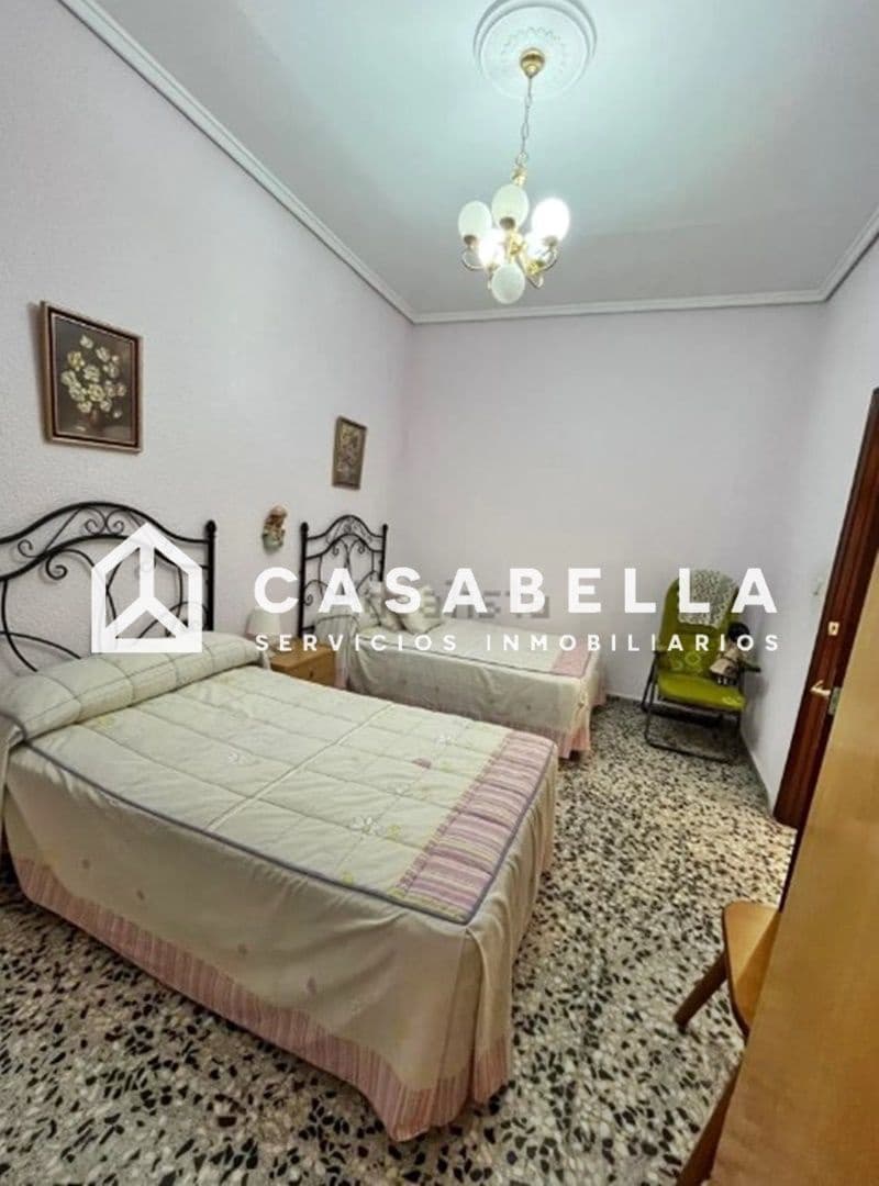 4 sypialnia Willa na sprzedaż w Miasto Walencja z garażem - 450 000 € (Ref: 9650188)