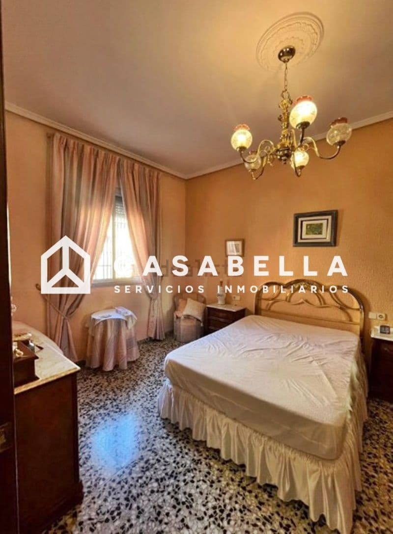 4 sypialnia Willa na sprzedaż w Miasto Walencja z garażem - 450 000 € (Ref: 9650188)