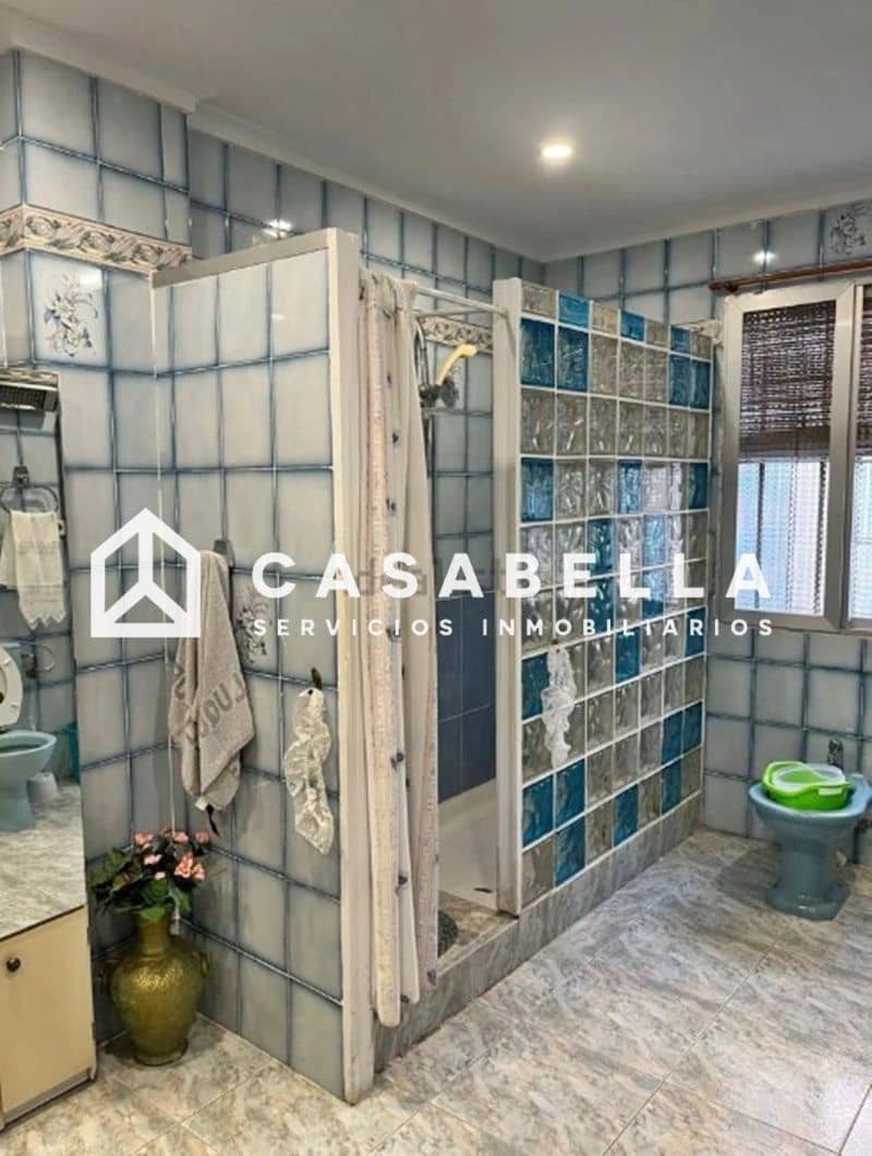 4 sypialnia Willa na sprzedaż w Miasto Walencja z garażem - 450 000 € (Ref: 9650188)